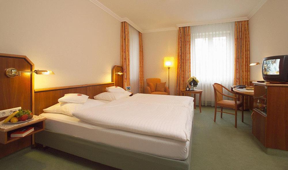 Hotel Haus Am Park Bad Homburg vor der Höhe Quarto foto